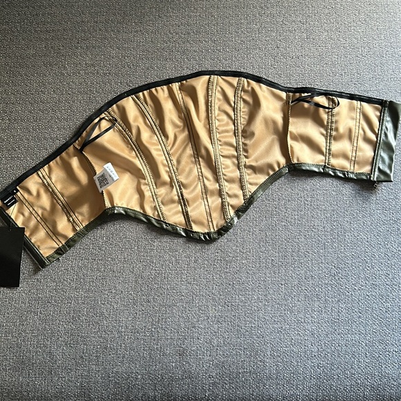 Sexy PU Zip Back Leather Tube Top - Picture 6 of 7